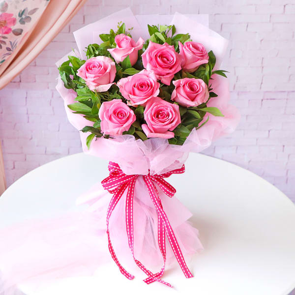 p elegant rose bouquet 139330 1 वैलेंटाइन डे गिफ्ट आइडिया- Valentine Day Gift Ideas